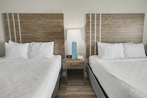 1 bedroom, iron/ironing board, internet, bed sheets - Oceanfront Two Queen Standard Room + Lazy River & Hot Tub (Myrtle Beach)