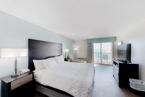 Room - Carolinian 1004 Oceanfront King (Myrtle Beach)