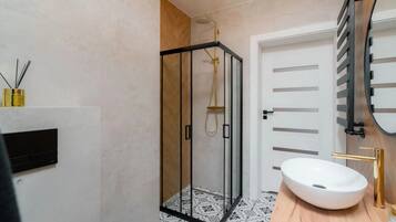 House | Bilik Mandi
