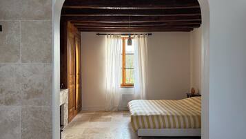 5 chambres, draps fournis