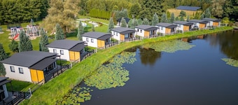 Single-story Holiday Home by the Pond no. 6