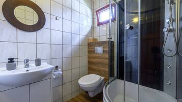 House | Bathroom