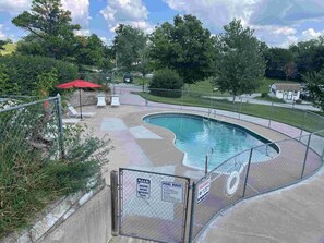 Piscine extérieure