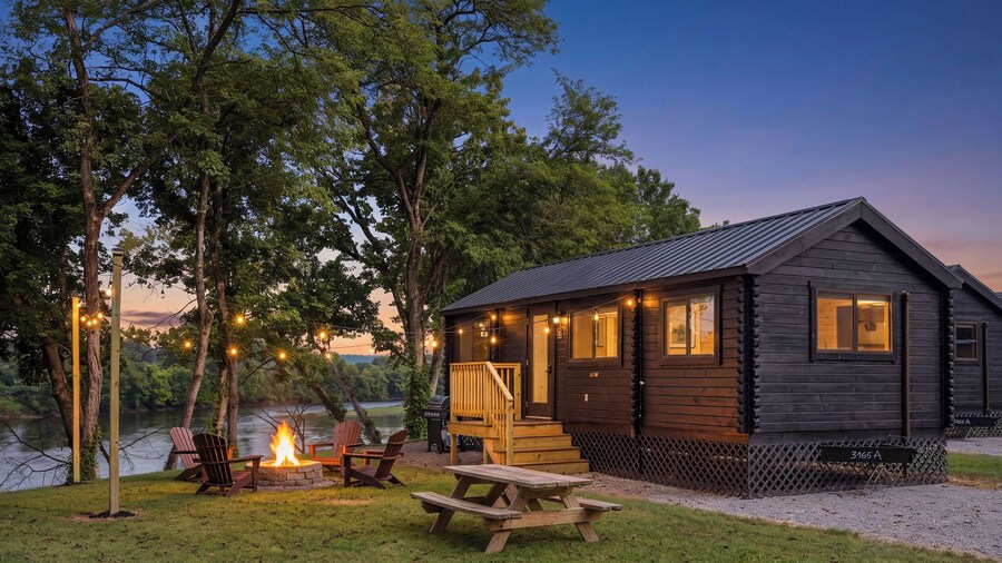 Ember Shoals Resort | On the White River, Cotter AR