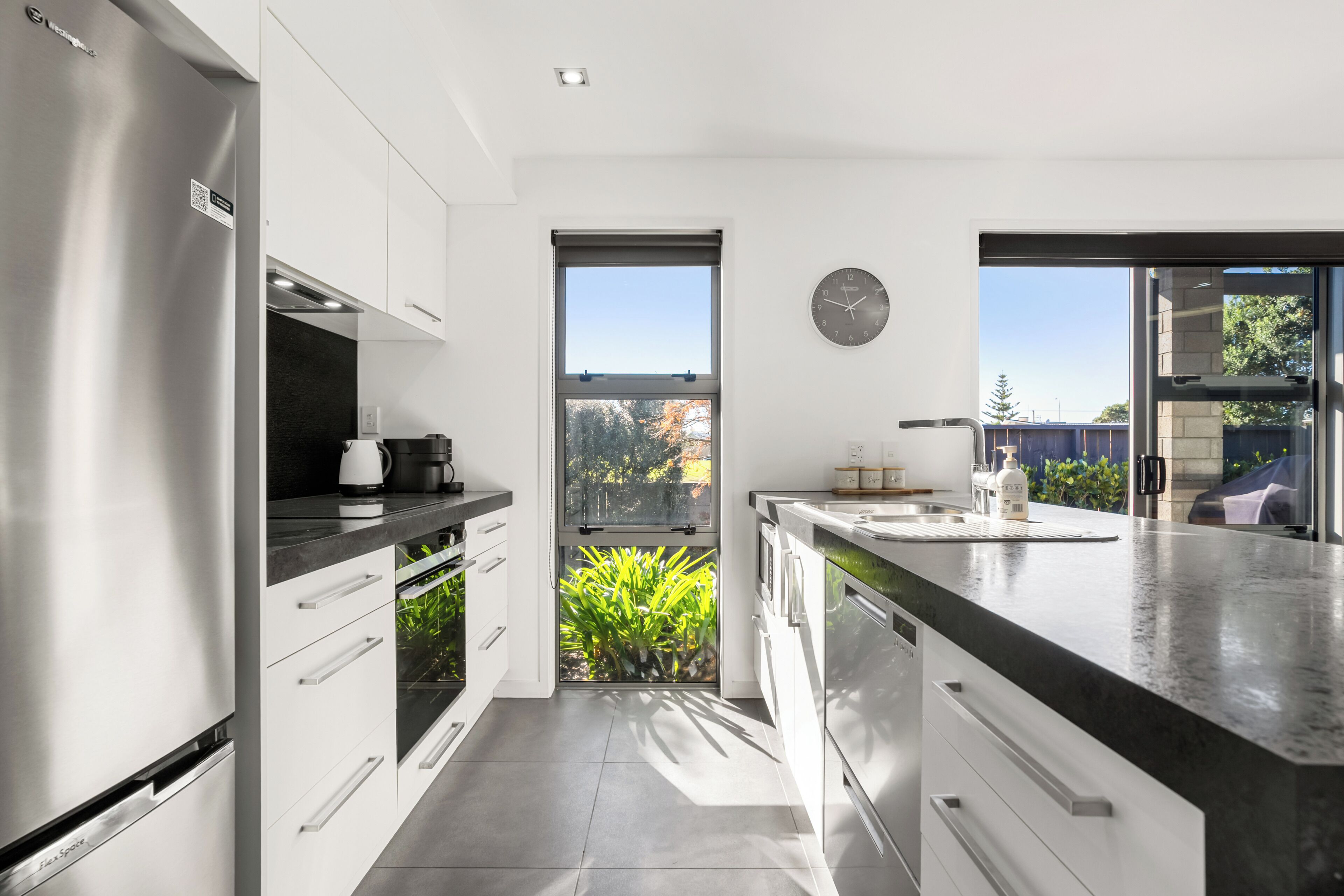 Fridge, microwave, dishwasher, coffee/tea maker