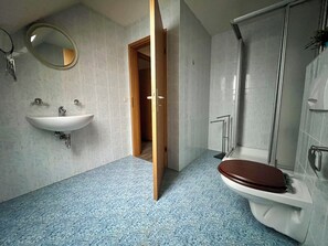 Departamento, vista al patio | Baño