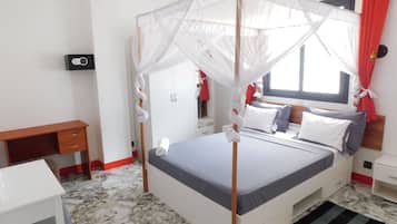 2 bedrooms, WiFi, bed sheets