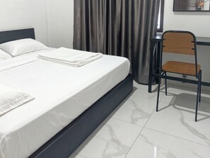Standard Double Room - Hotel O near Masjid Raya Al-Mashun forme (Medan)