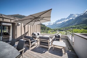 Outdoor dining - Bonnelle - Terrace | Sauna | Mountain view (Les Houches)