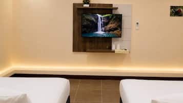 Comfort Apartment, 2 Double Beds, Air conditioning, Courtyard View | Free WiFi