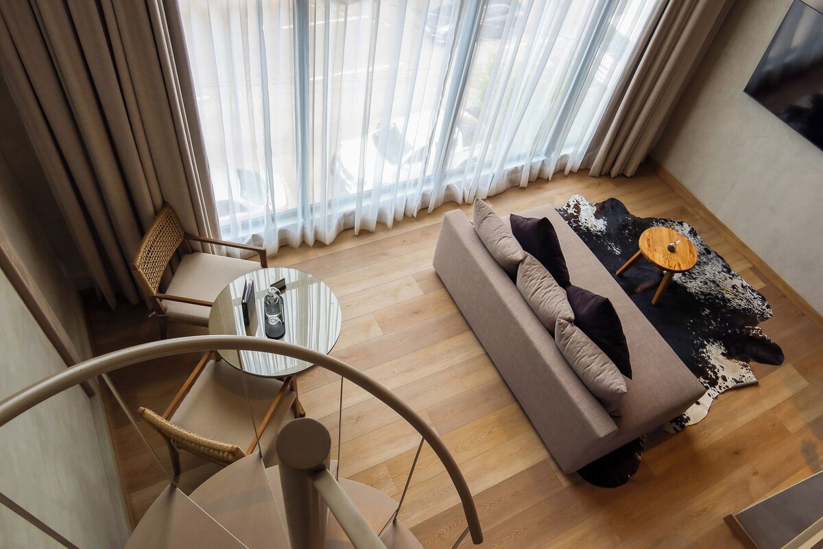 Premier suite | Een kluis op de kamer, gratis wifi, beddengoed