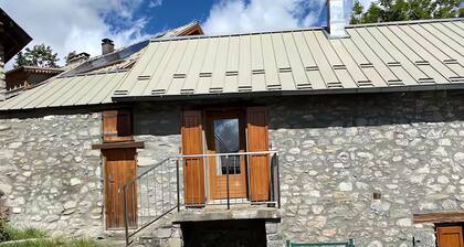Stone chalet with garden and panoramic view!