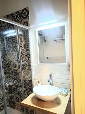 Doppia Classic, vista città | Bagno