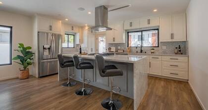 Luxury 4BR 3BA Residence with Fireplaces, Outdoor BBQ & Open Living