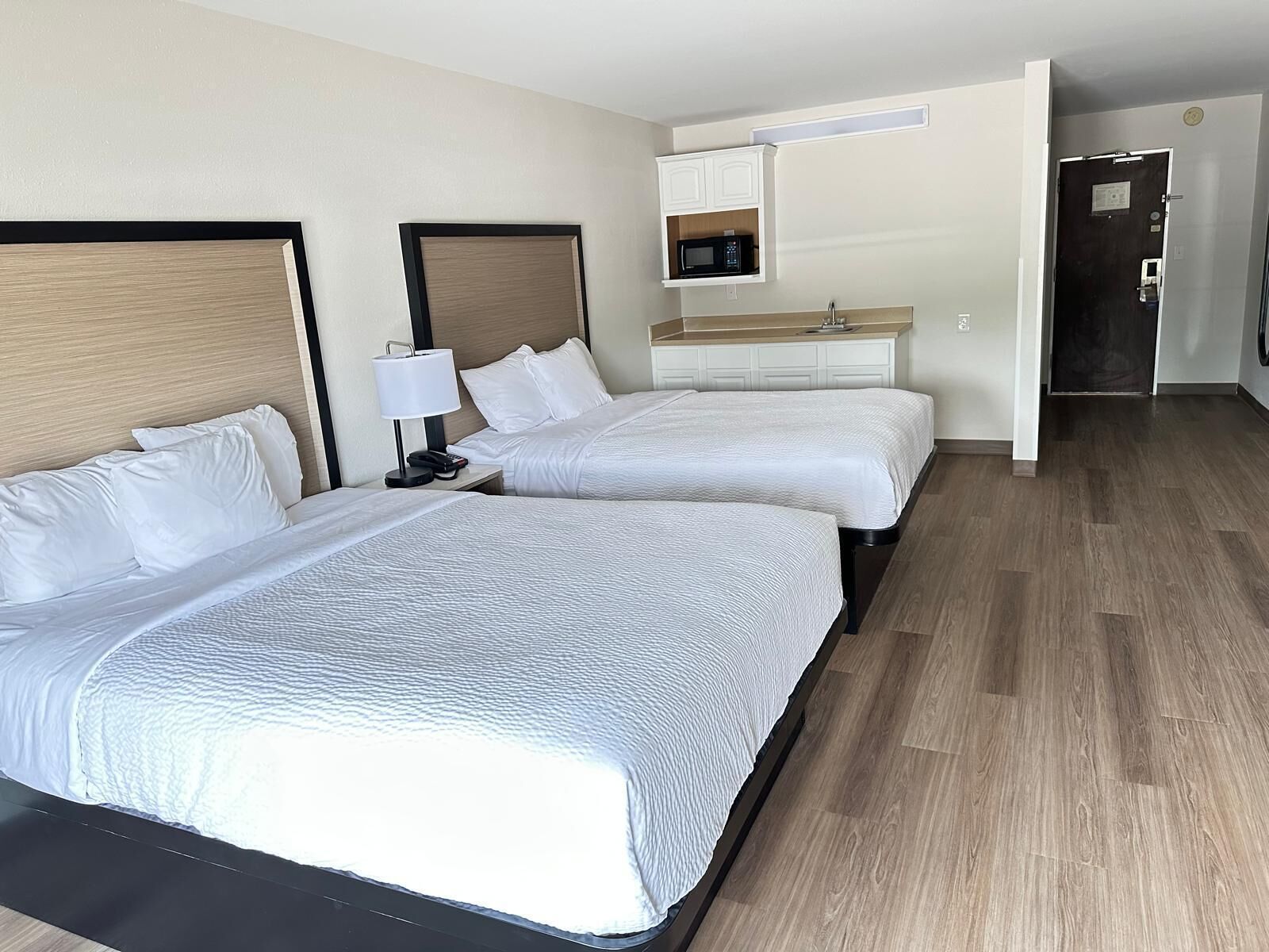 Room, 2 Queen Beds, Non Smoking
