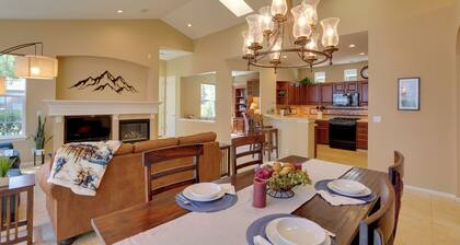 Bend Home: Office, Garage, Parks, Seasonal Pool!