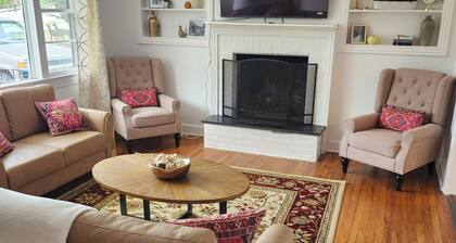 Great House In Taylors Just Minutes To Downtown Greenville