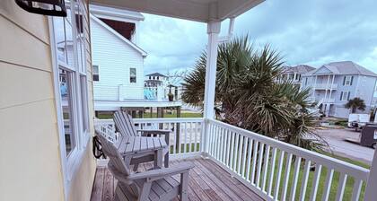 Point of View - 4BR Waterview - Boat Friendly - Harkers Island Retreat