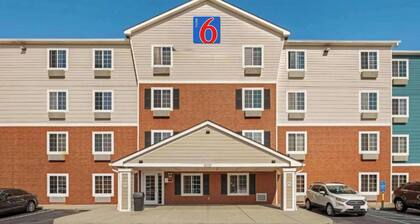 Motel 6 Cincinnati Sharonville, OH