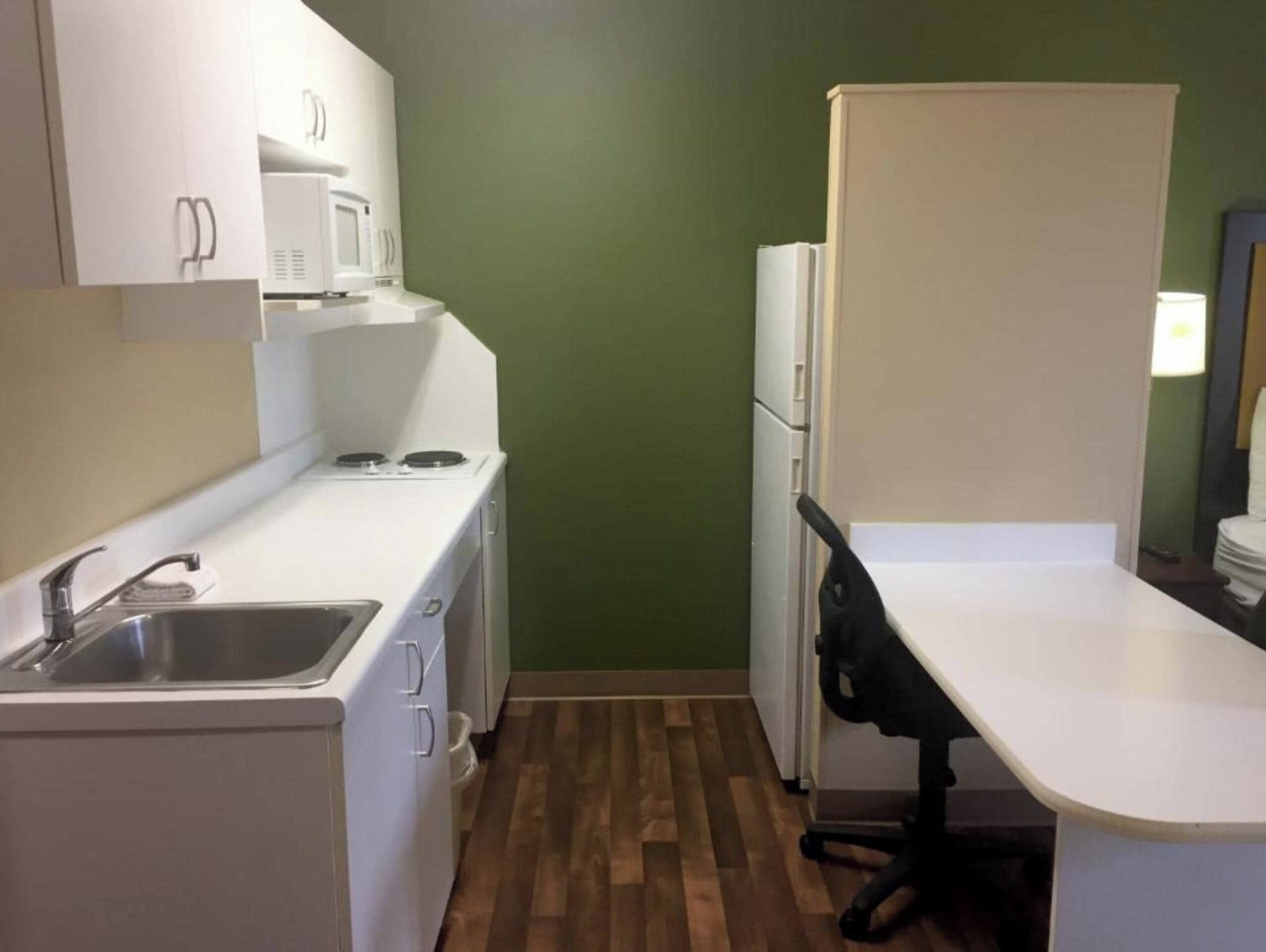 2 Full Beds | Non-Smoking, Kitchen | Private kitchen