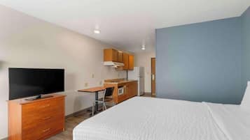 1 Full Bed | Non-Smoking, Kitchen | Accès au Wi-Fi (inclus), literie fournie