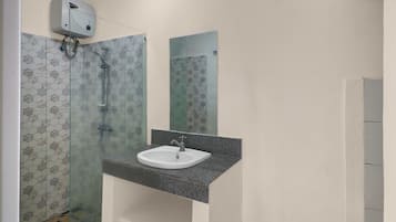 Habitación Deluxe doble | Baño | Ducha
