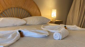 2 bedrooms, iron/ironing board, Internet, bed sheets