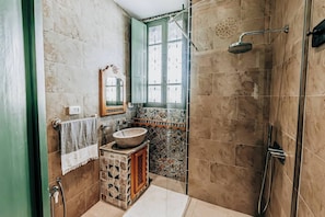 Apartment, 2 Schlafzimmer, Raucher, Terrasse | Badezimmer