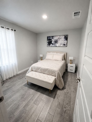 Room - Family-Friendly Texas Home with Great Location. 4 bedroom 2 full baths (Odessa)