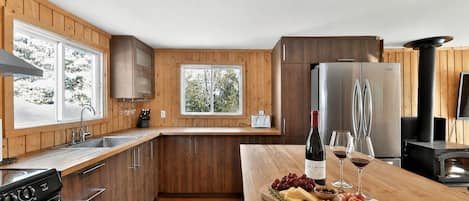 Fridge, microwave, oven, toaster