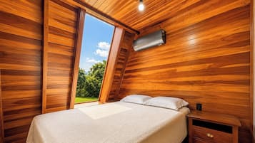 Ropa de cama de alta calidad, wifi gratis y decoración personalizada