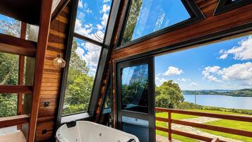 Chalet Bulan Madu | Pemandangan danau