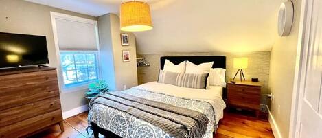 Desk, iron/ironing board, travel crib, WiFi
