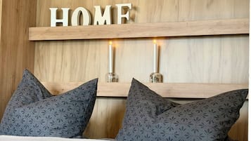 1 habitación, tabla de planchar con plancha, wifi gratis y ropa de cama