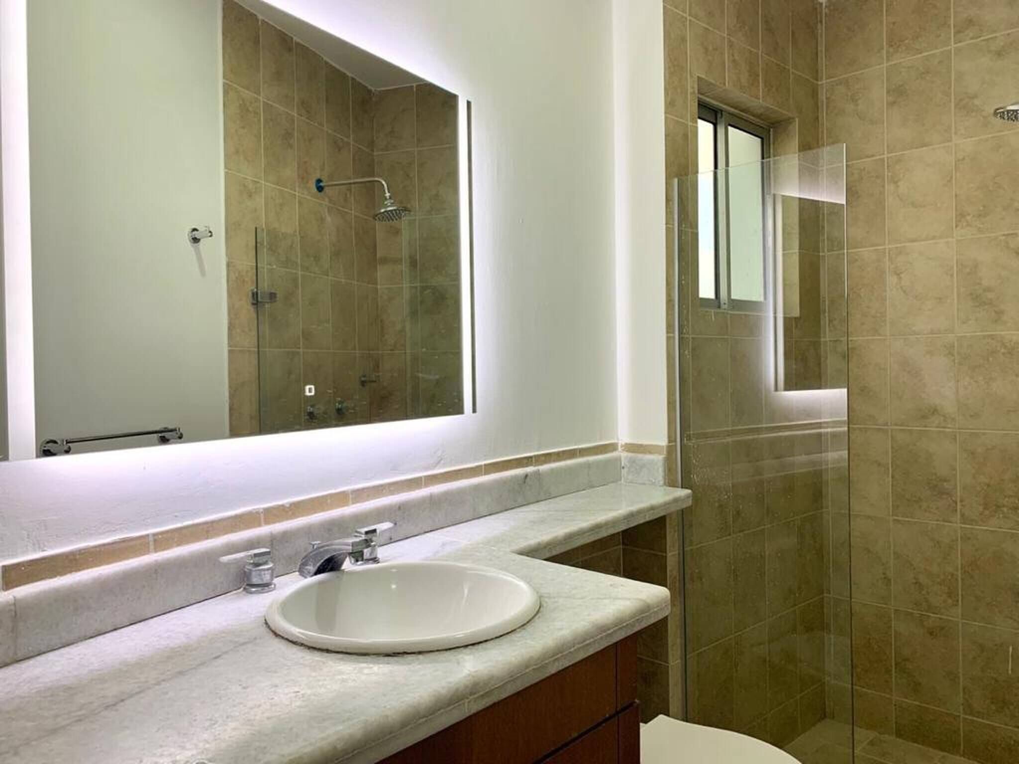 Apartment, 4 Bedrooms, Smoking, Balcony | Bathroom
