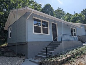 Exterior - Cozy Cottage Cabin #1 (Bull Shoals)
