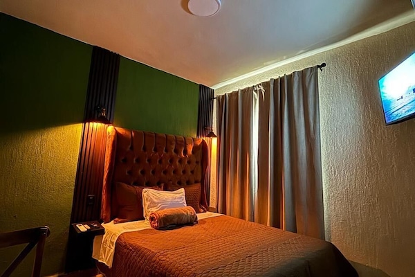 Standard Room | Laptop workspace, blackout drapes, iron/ironing board, WiFi (free)