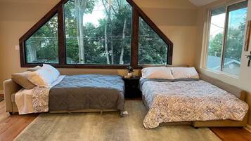 2 bedrooms, WiFi (free), bed sheets