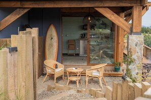 Family Apartment, Ocean View | Outdoor dining - La Vertiente Pullay (Quirihue)