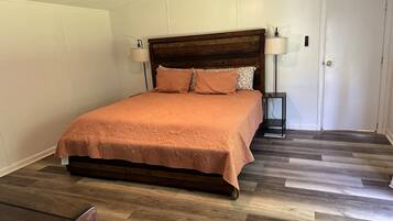 WiFi, bed sheets