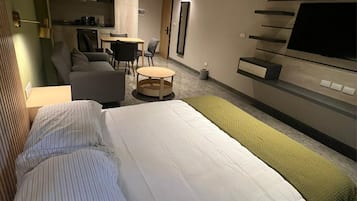 Apartment, Balcony | Iron/ironing board, free WiFi