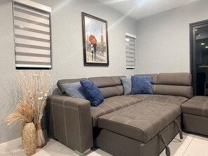 Interior - Spacious Florida Keys Escape. Family Friendly (Florida City)