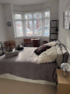 Room - 2 Bedroom self contained rooms in Central Christchurch (Christchurch)