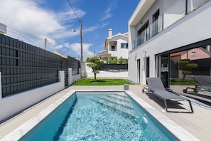 Pool - Poolside Oasis by Caparica Beach (Almada)