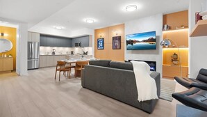 TV, fireplace, offices