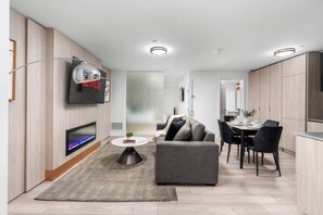 Fernseher, Kamin