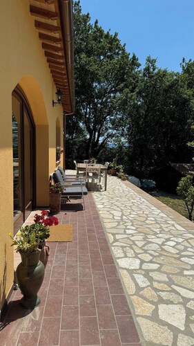 Magical Umbrian Guest House with Pool!