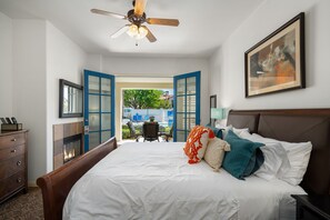 Room - Legacy Villas Resort Deluxe King - Tahiti Poolside Suite with Private Patio (La Quinta)