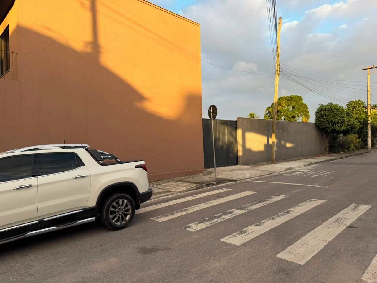 المنطقة المحيطة بالمنشأة
