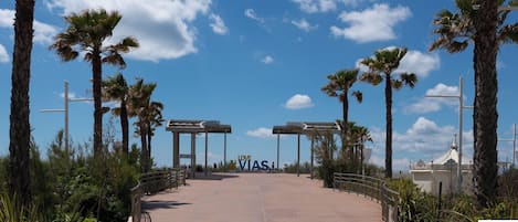 A stroll through Vias